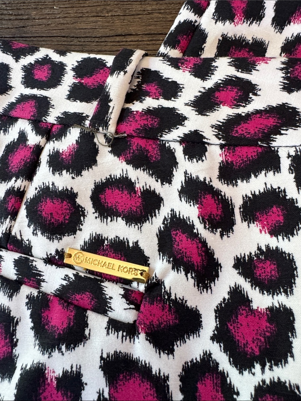 Michael Kors mid rise pink black leopard print stretch tapered pants NWOT size 8 - Picture 9 of 9
